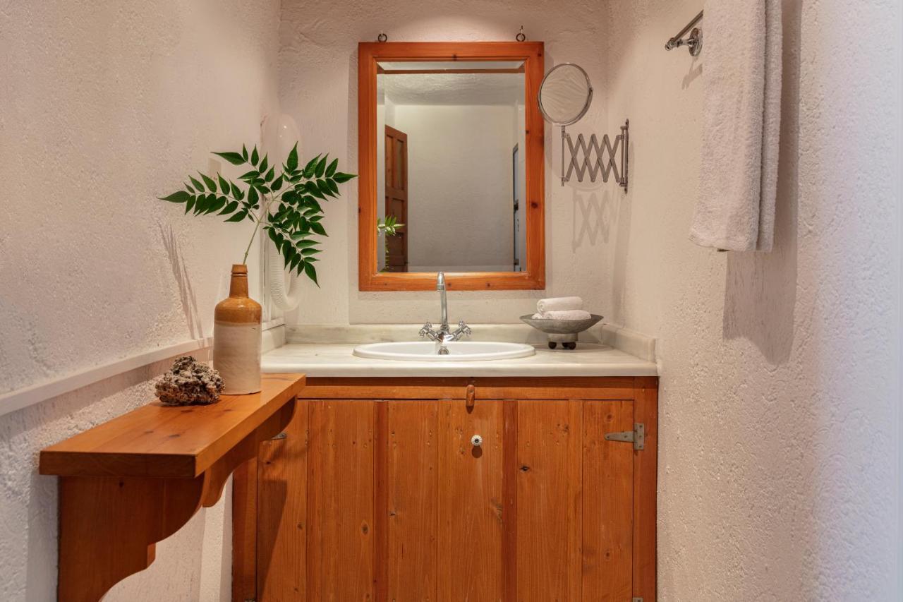 Bratsera Boutique Hotel Ýdra Eksteriør bilde
